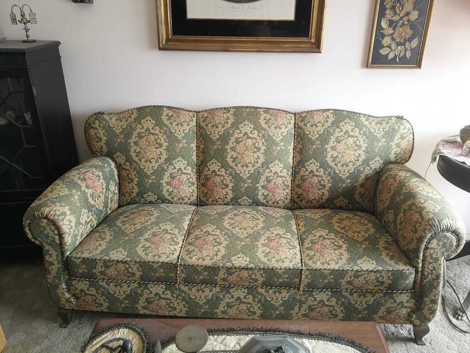 Conjunto de sofás antigos