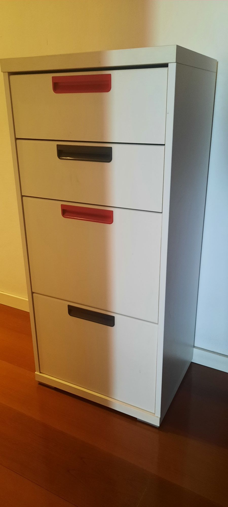 2 Móveis de quarto | Cómoda