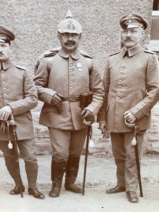 B507 pocztówka original  Prusaki  szable odznaka pickelhelm ww1 LUX