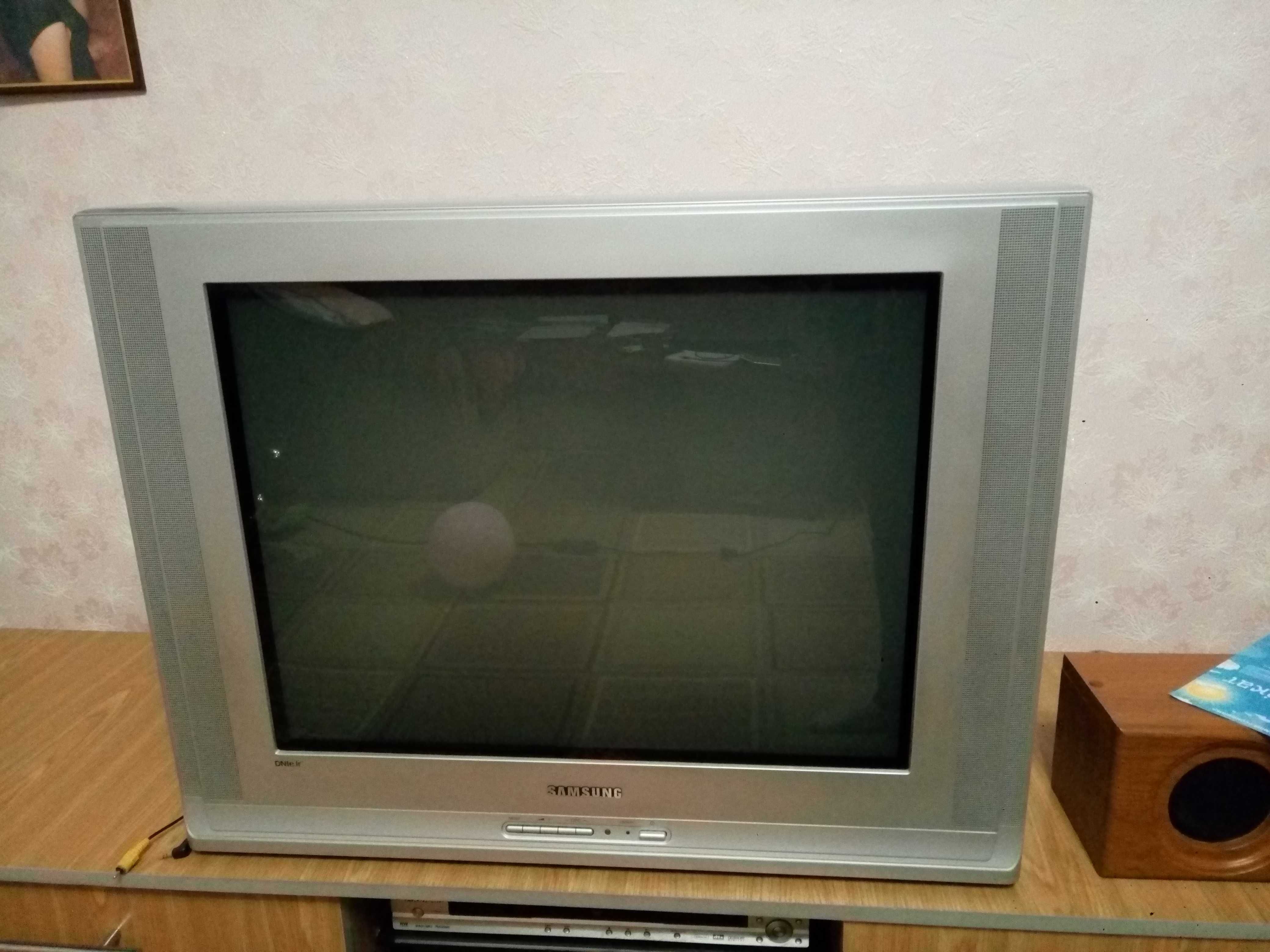 Телевизор Samsung DNIeJr