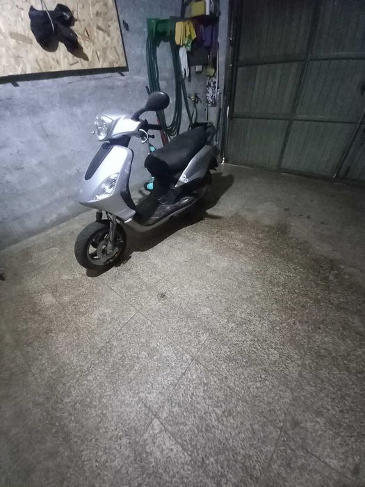 Scooter Piaggio 125 FLY