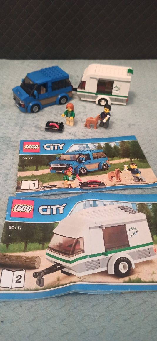 Lego City 60117 Van z przyczepą kempingową