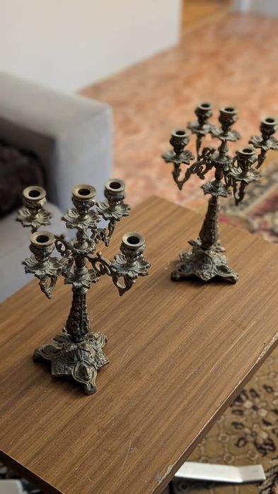 Mosiężny świecznik z lat 80 – klasyk z duszą!