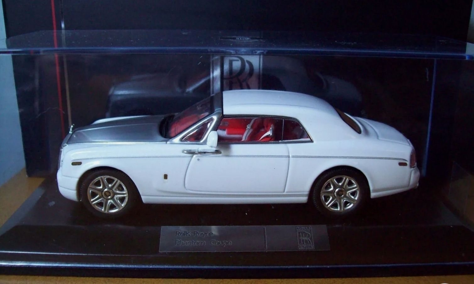 1:43 Rolls-Royce  колекційна модель lXO Models