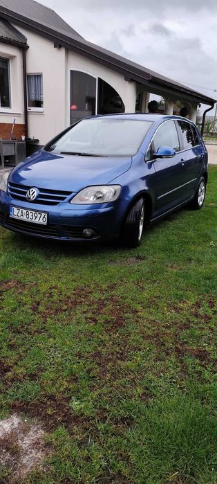 Sprzedam Volkswagena Golf 5 plus 1.6 MPI z Gazem