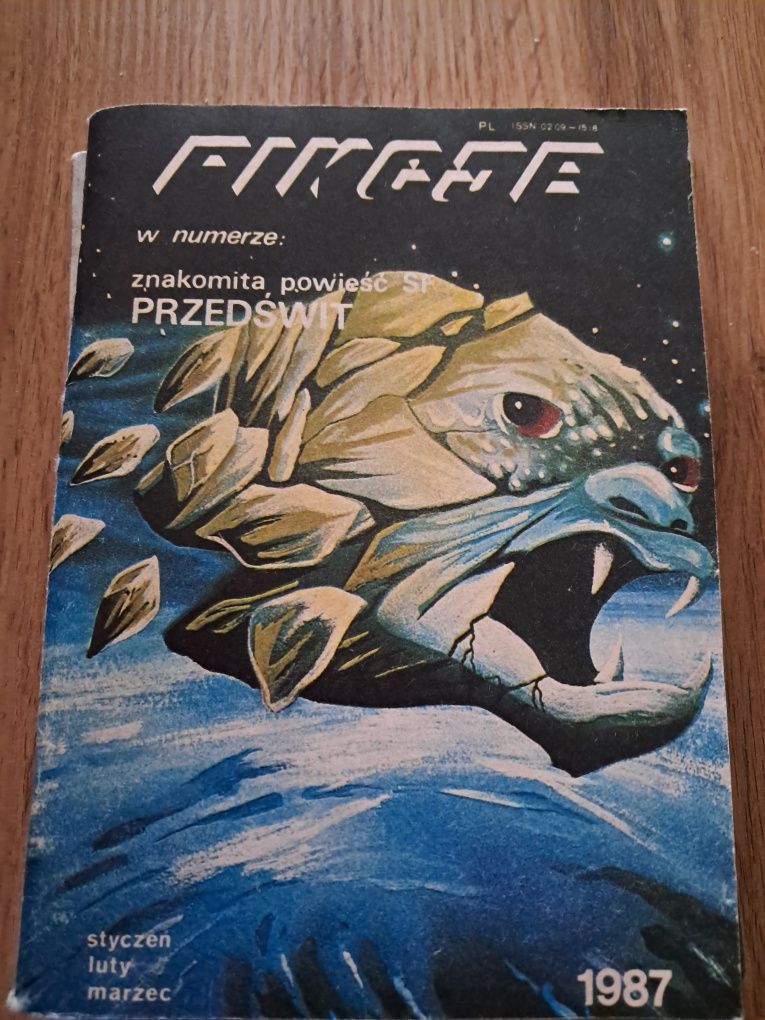 Sprzedam 2 książki SF + miesięcznik FIKCJE.  Okres PRL