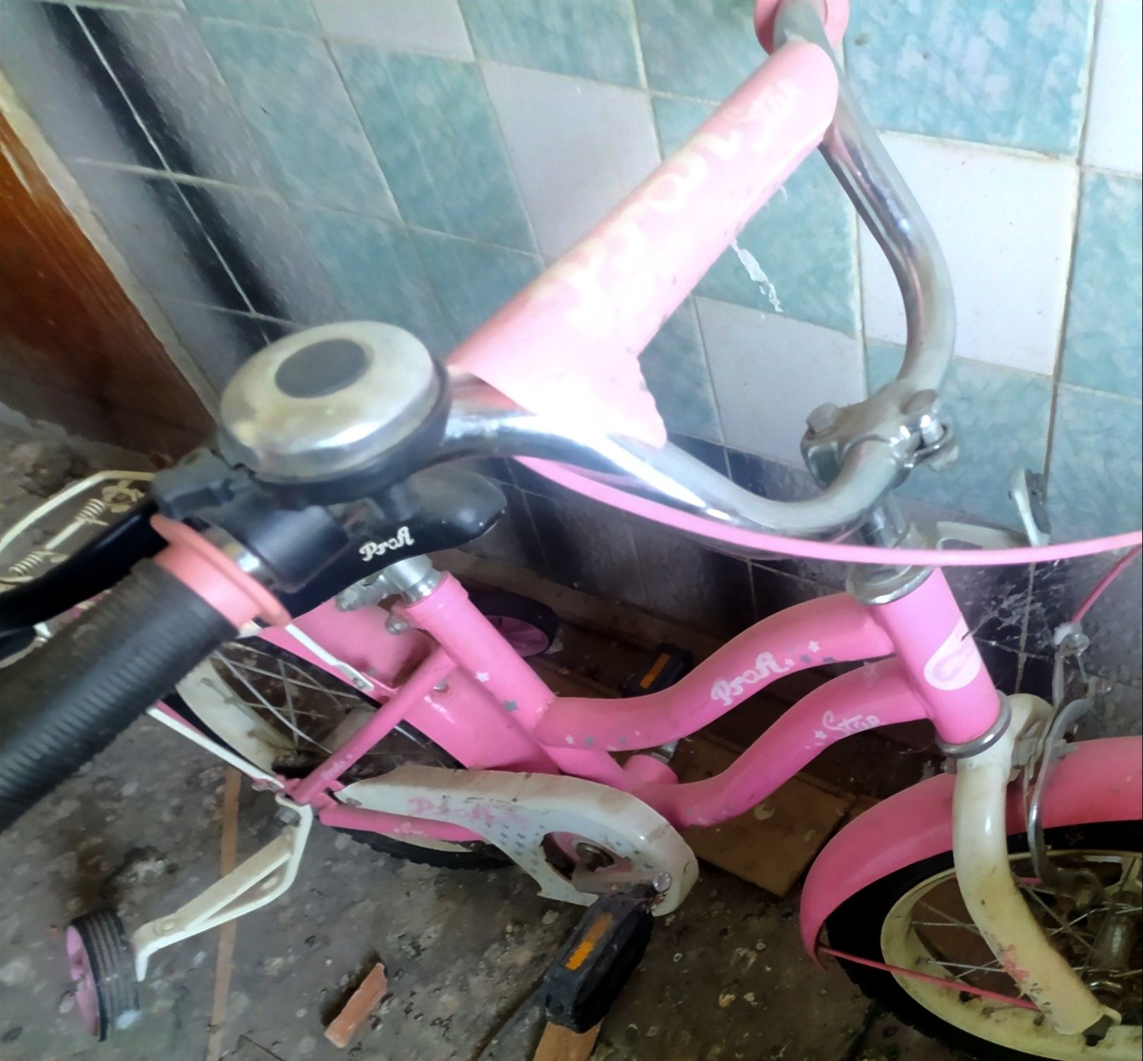 Продам детский розовий велосипед для дівчинки