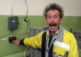 Иван мастер на все руки (електрик)