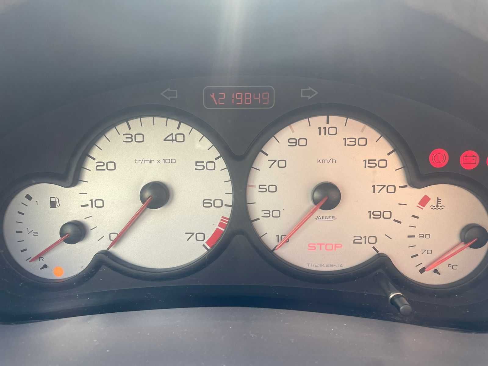 Vendo Peugeot 206 - Prata
