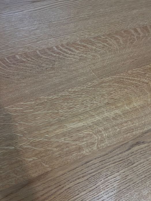 Stół dębowy z metalowymi nogami