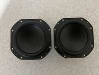 Динаміки JBL Bombox