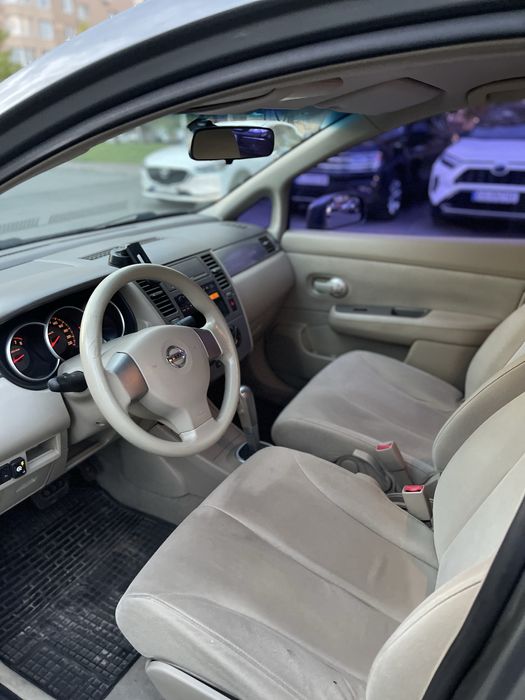 Nissan Tiida 1.6г/б Автомат