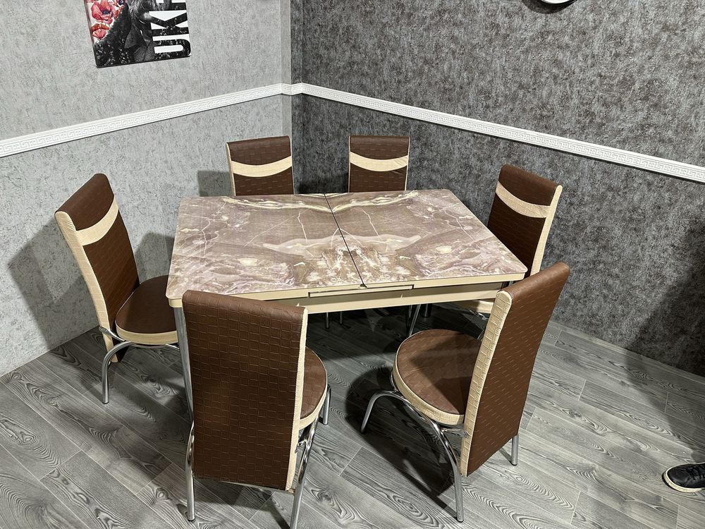 Продаємо набори стіл з стільцями з гартованого скла малюнок 3d