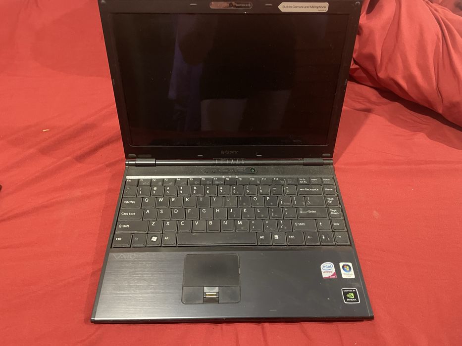 Ноутбук SONY Vaio pcg 6w1l