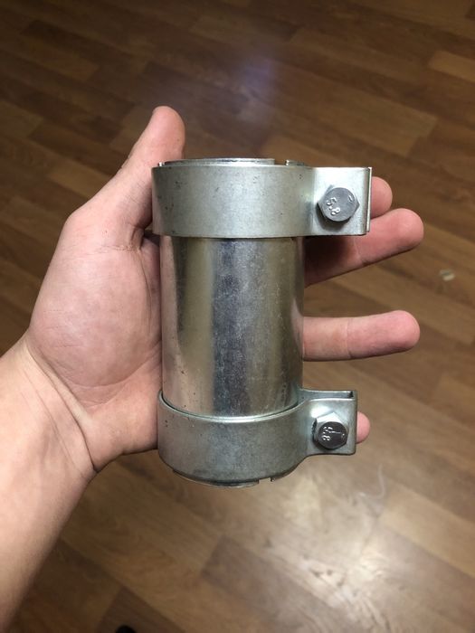 Продам хомут універсальний 122х55!