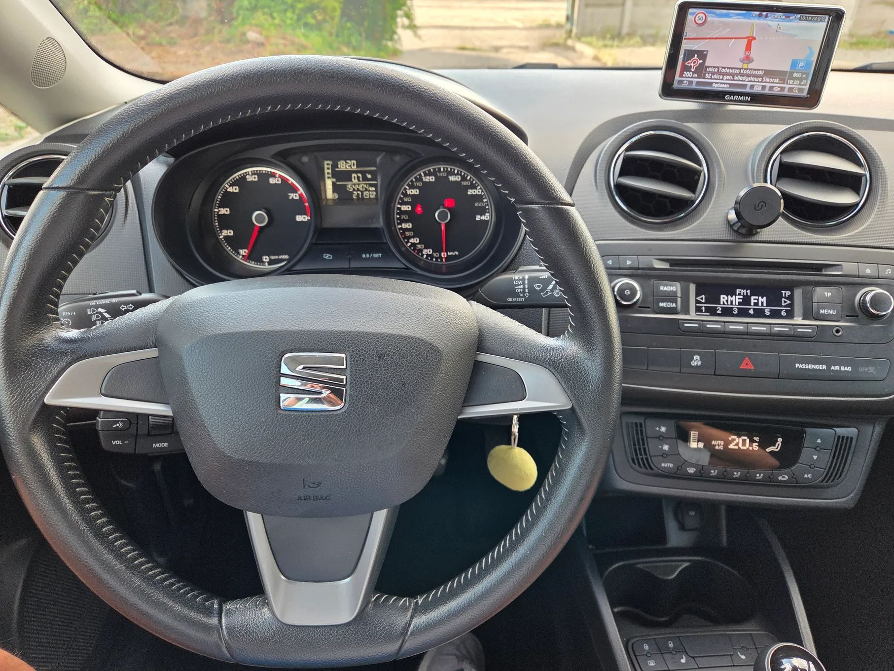 Seat Ibiza 1.4 16V MPi 86 KM LIFT*Navi*Klimatronic*LED*Xenon*2 komplety ALU*