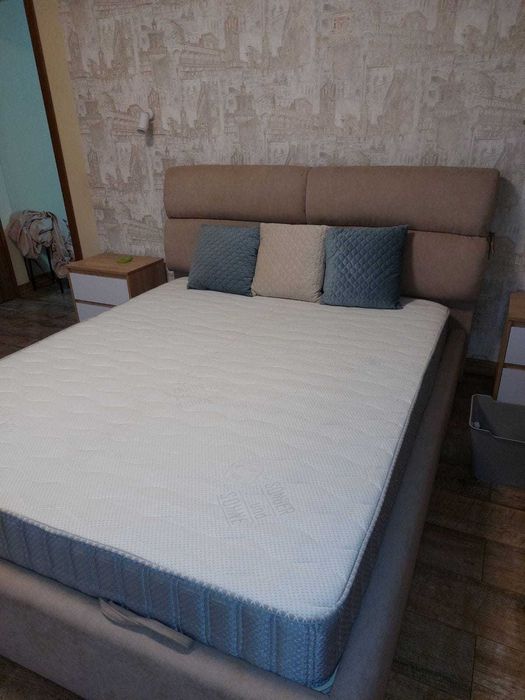 Продам очень хорошую кровать.