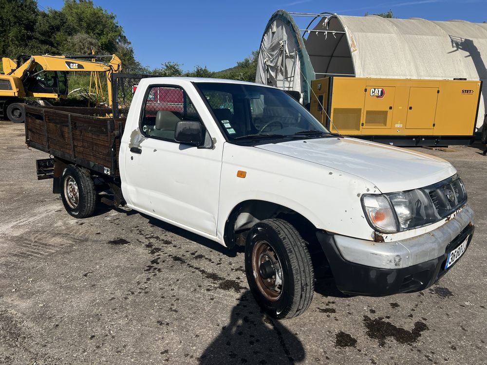 Nissan 2,5 pick up