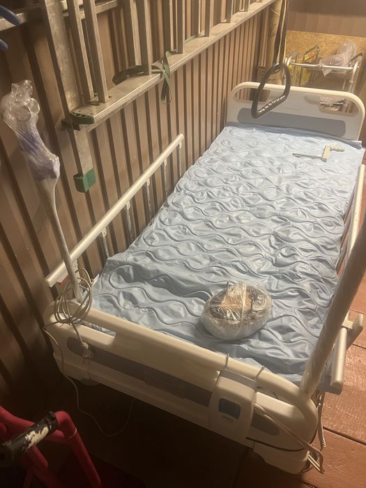 Łóżko elektryczne szpitalne/rehabilitacyjne