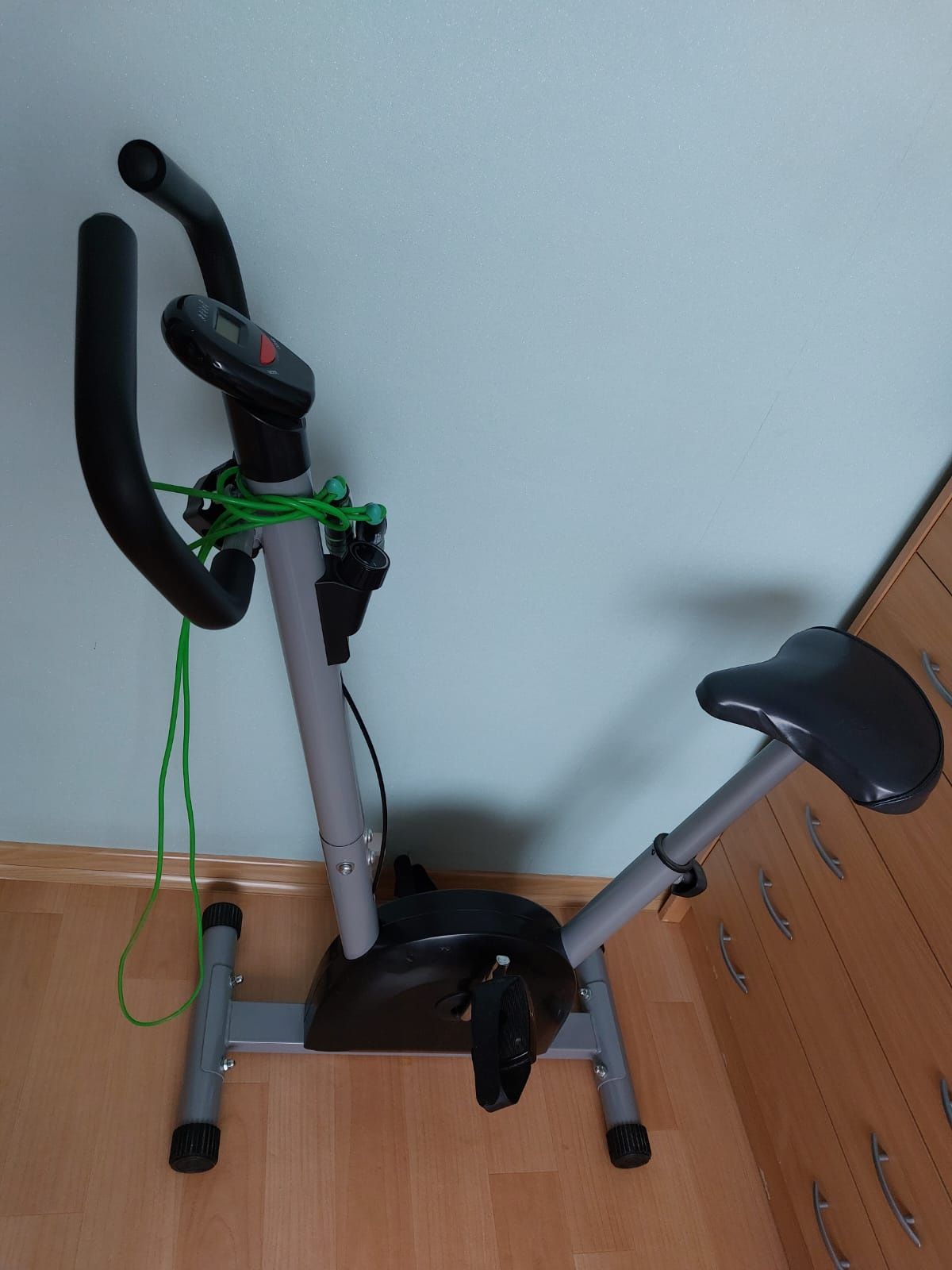 Rower rowerek stacjonarny treningowy do domu mieszkania jazda na rower