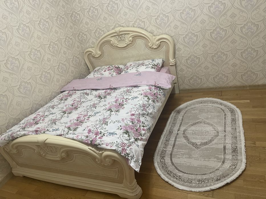 Квартира  1-кімн. в центрі /подобово/