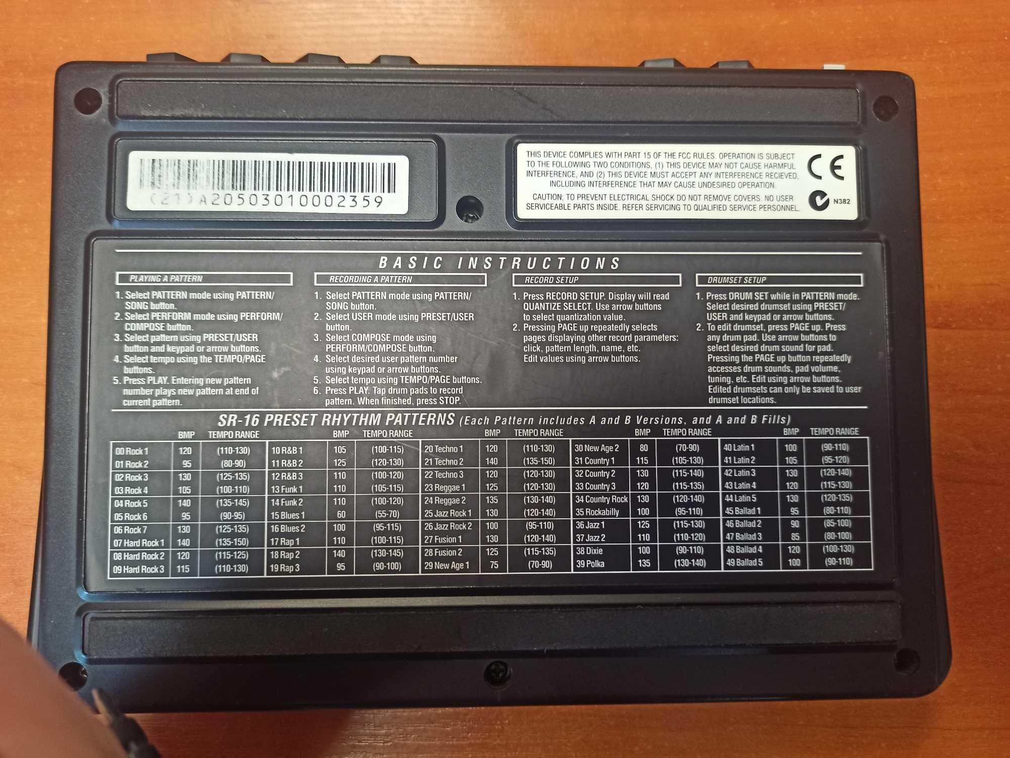 Automat perkusyjny Alesis SR-16