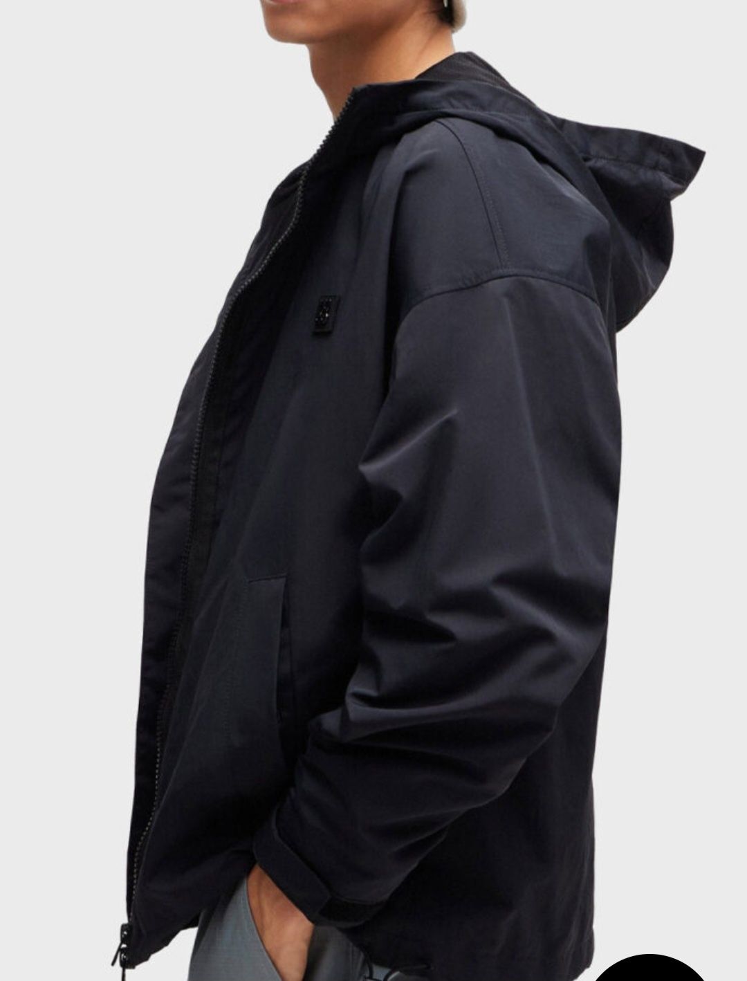 Оригінал куртка Hugo Boss.