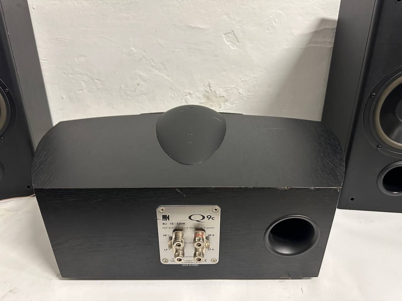 Kolumny centrslny KEF Q9c, 120 W.