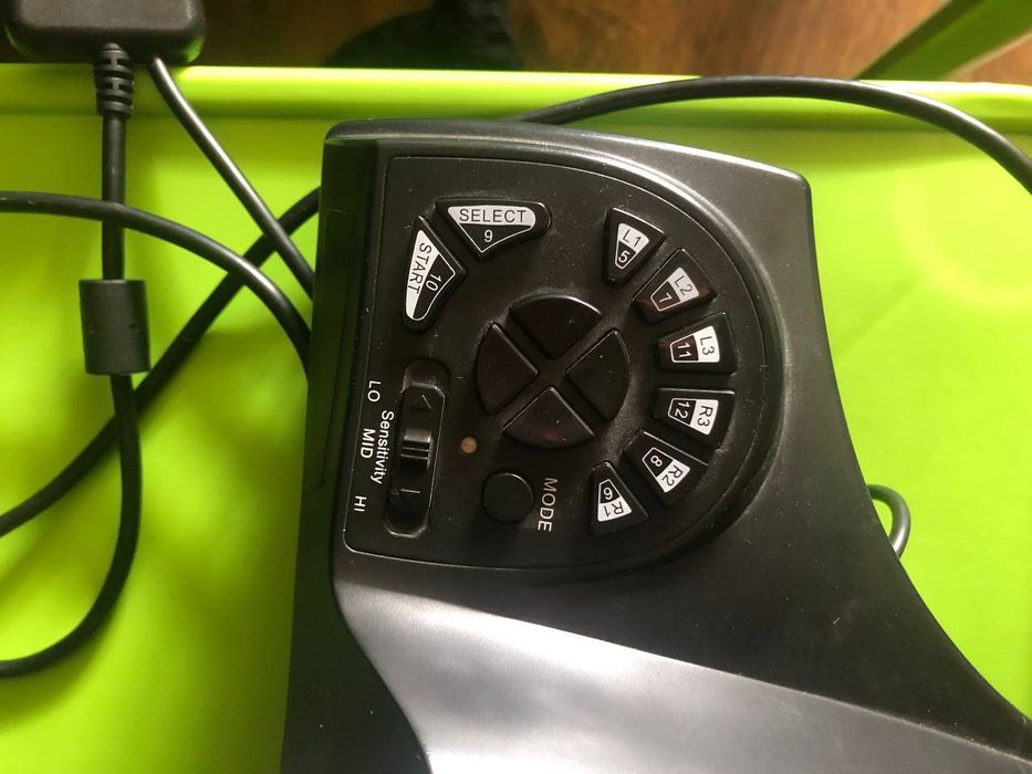 Игровой руль Bravis