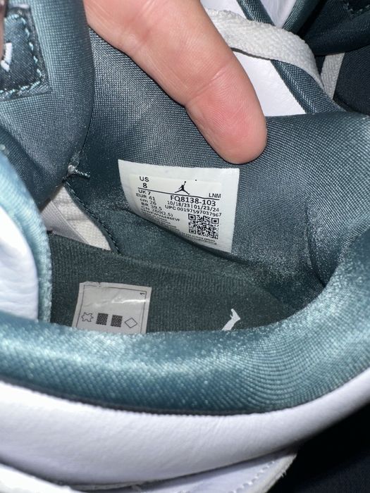 Jordan 4 odionized green