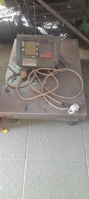 Весы напольные б.у