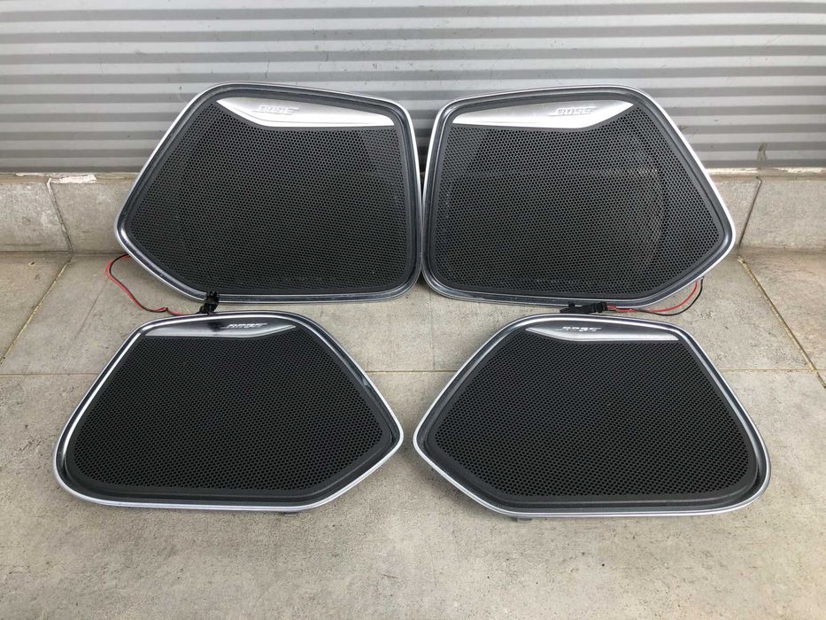 Osłony Maskownice Głośnika BOSE Audi AUDI Q3 8U Podswietlane