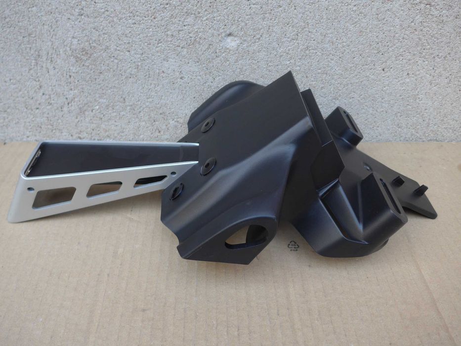 Yamaha yzf r6 '06-20r BŁOTNIK tył mocowanie tablicy nowy