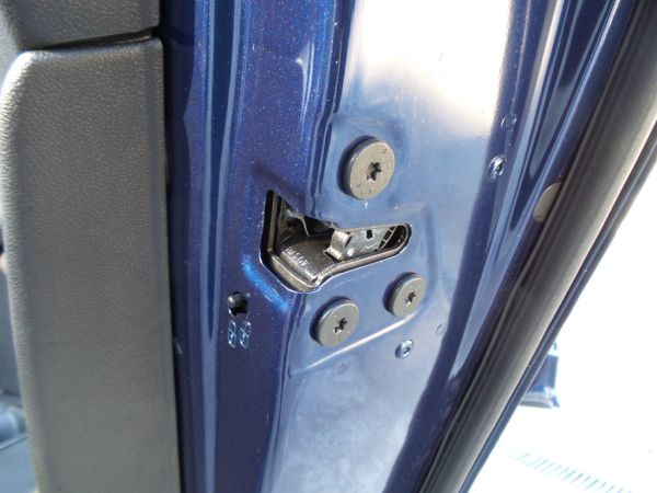 Fechadura / fecho porta trás direito RENAULT Megane IV (B9A/M_)