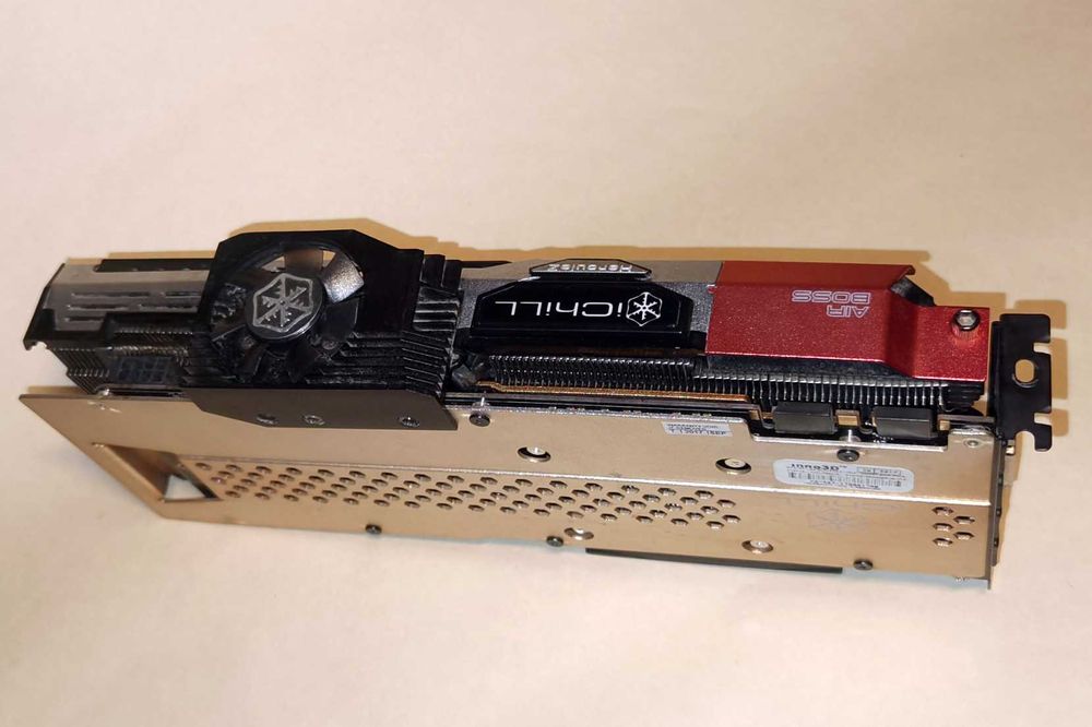 Відеокарта INNO3D GeForce GTX 1070 iChill HerculeZ X4 8GB GDDR5