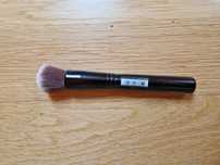 Kultowy pędzel do makijażu Sephora nr 45 do podkładu pudru mineralnego