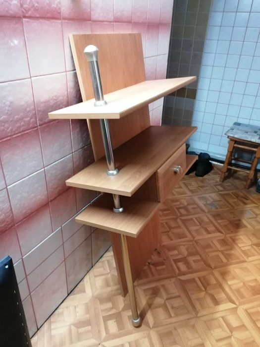 Szafka rtv półka na ścianę