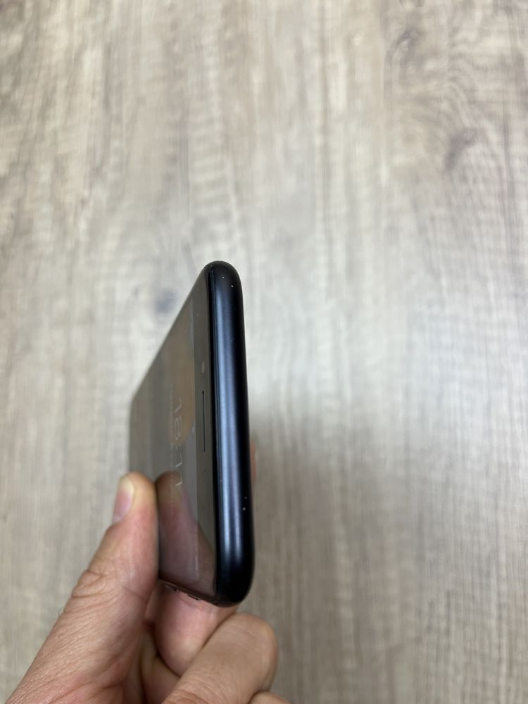 Iphone 7 128 gb чорний повністю робочий ідеальний стан