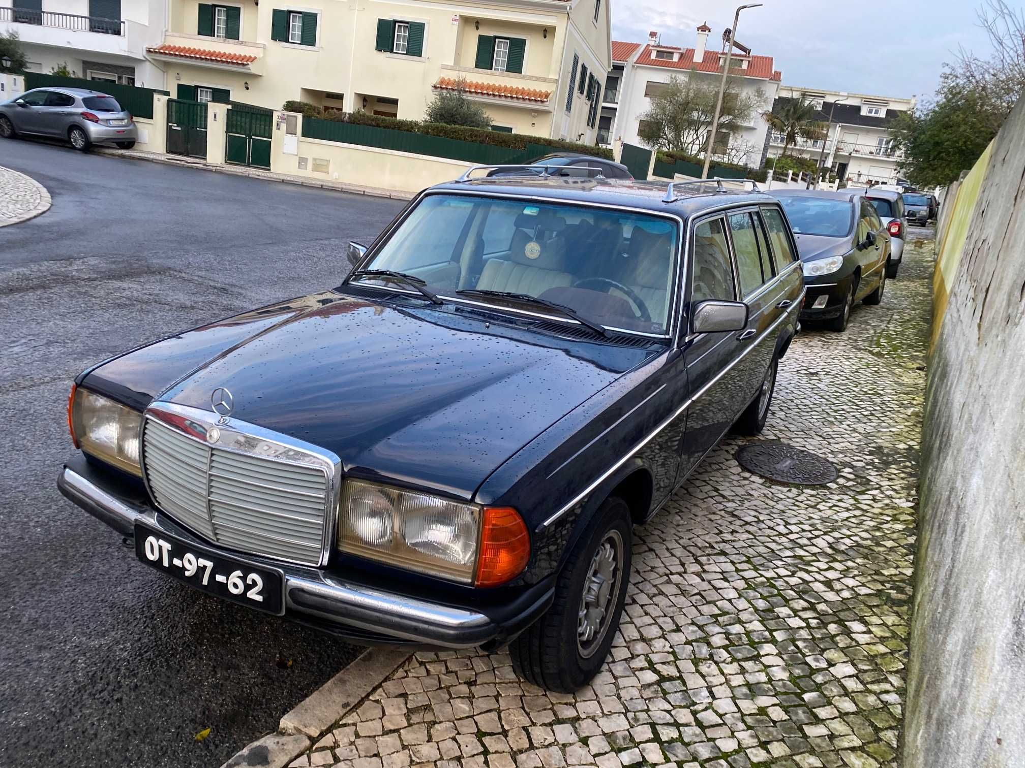 Carrinha Mercedes W123 300 TD Certificada pelo ACP