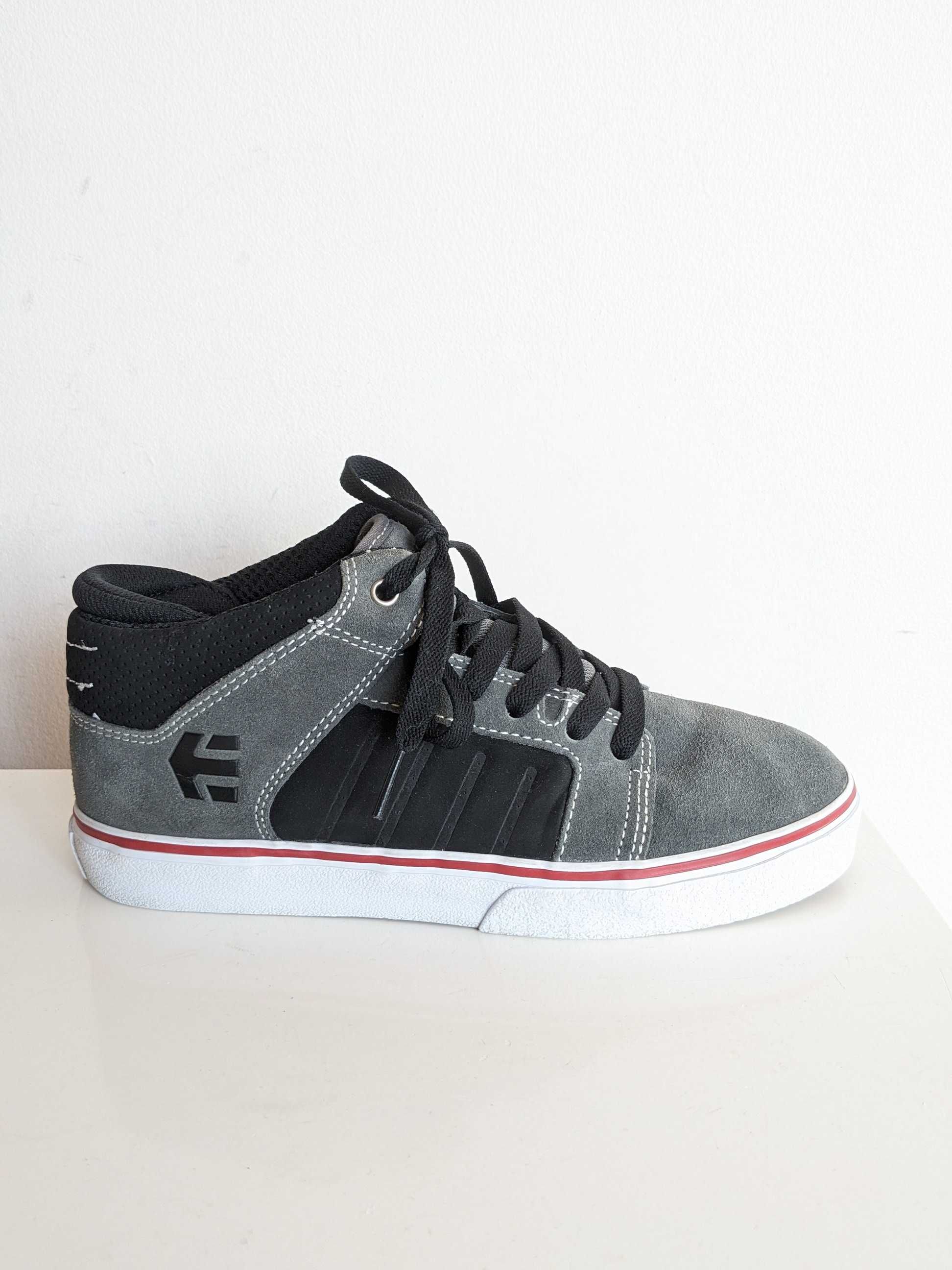 Buty do skateboardingu Etnies Scheckler 5, rozmiar 38.