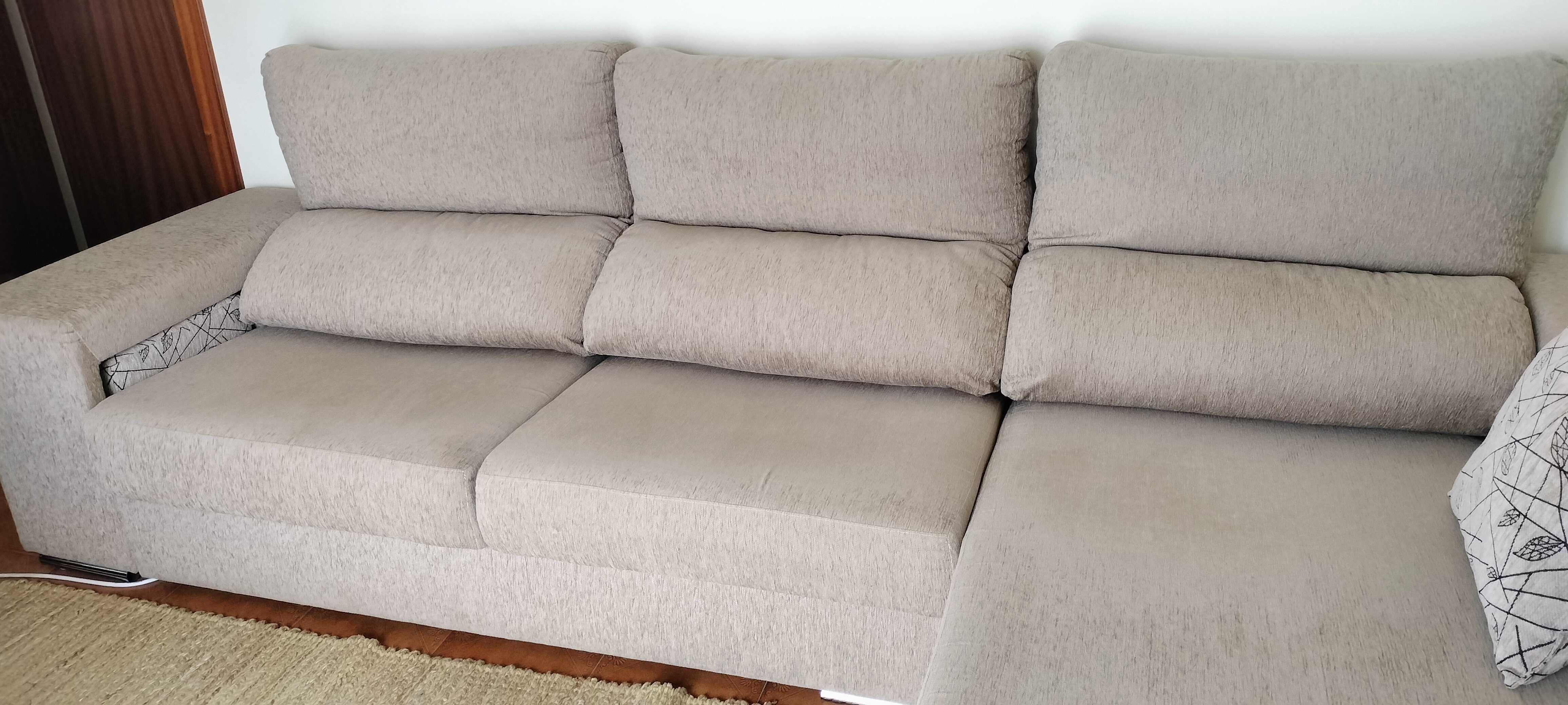 Sofá chaise longue beje