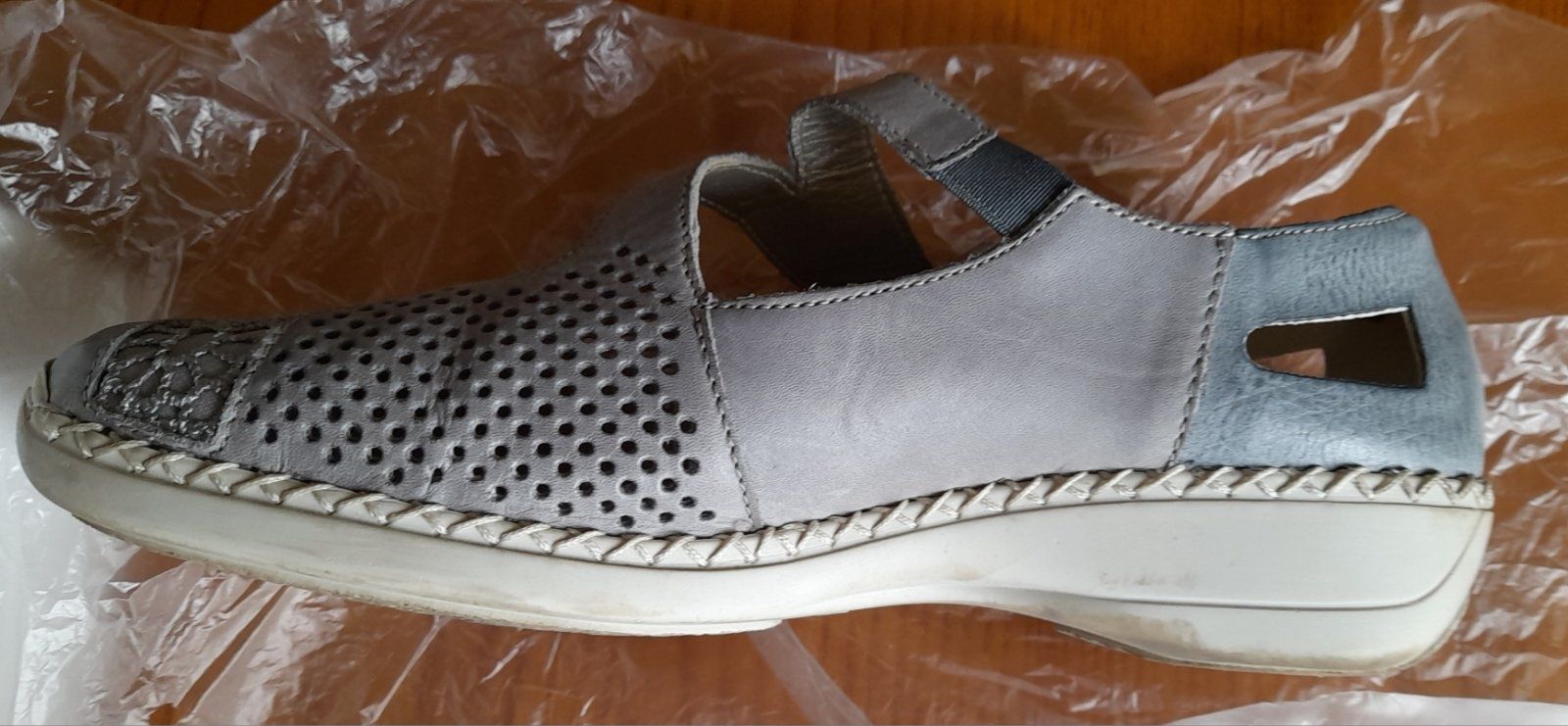 Туфлі літні жіночі rіecker.38 розмір сірого кольору.