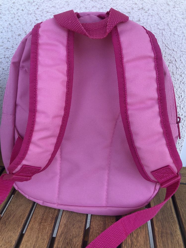 Mochila escolar nova