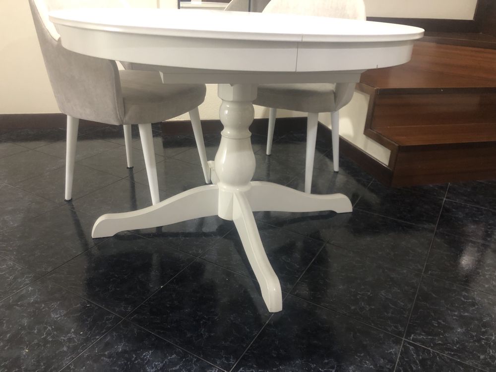 mesa de jantar redonda