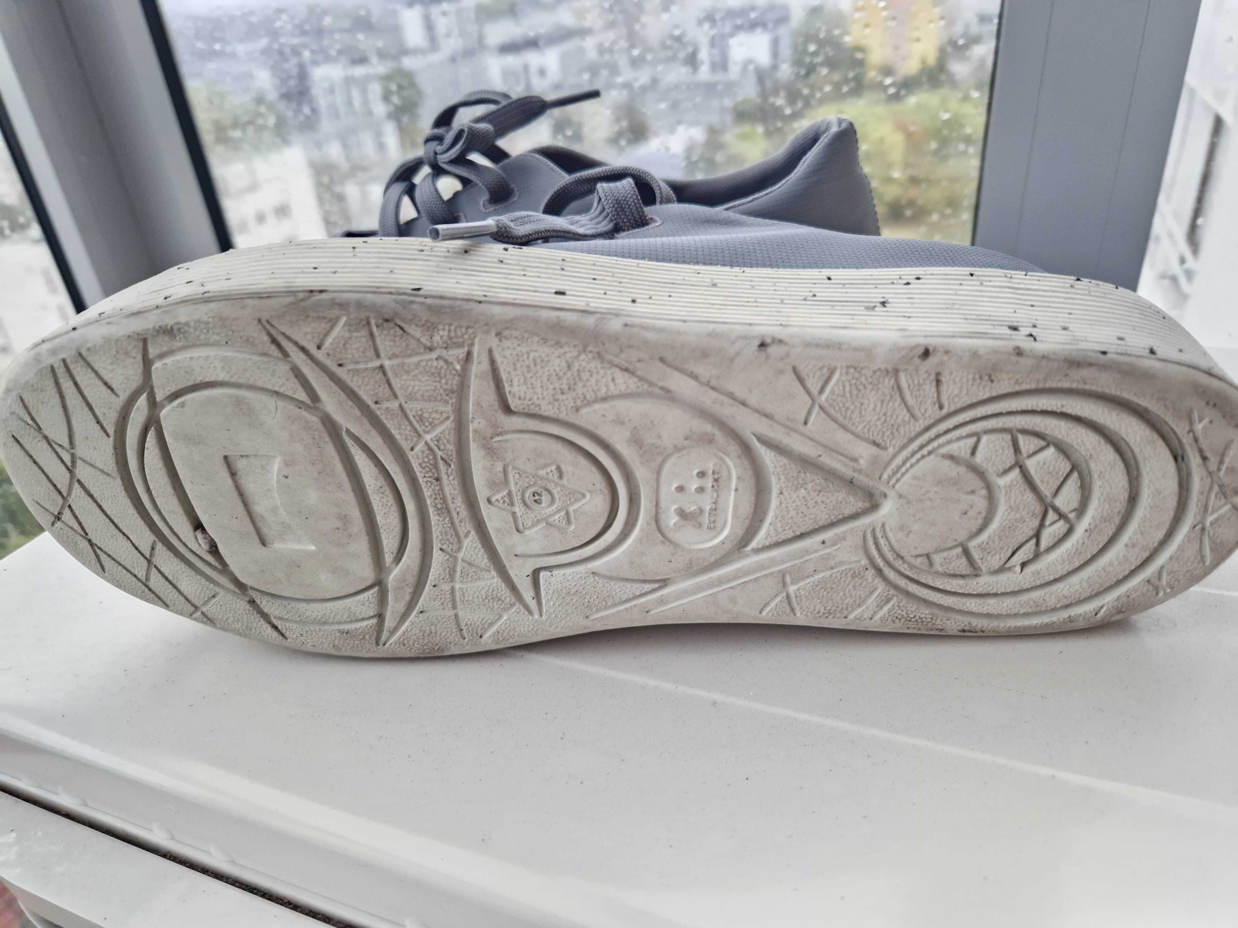 Buty Camper, szare, r. 43