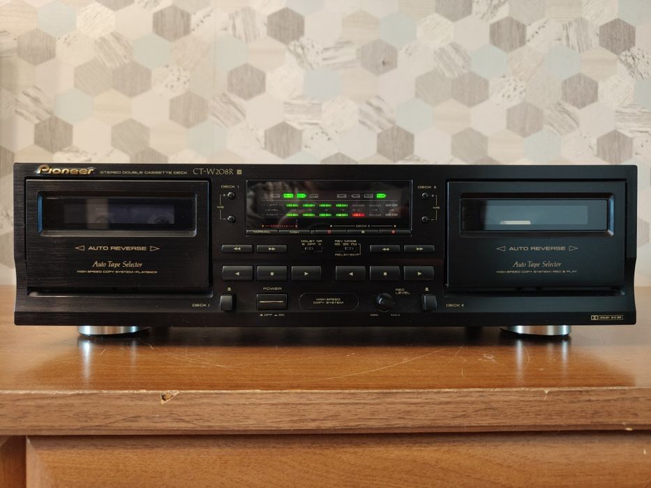 Magnetofon kasetowy Pioneer CT-W208R zadbany