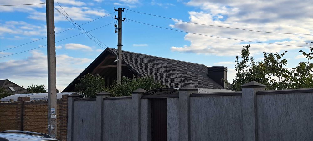 Кровля криш та фасади. Металочерепиця, профнастил, сайдінг металевий