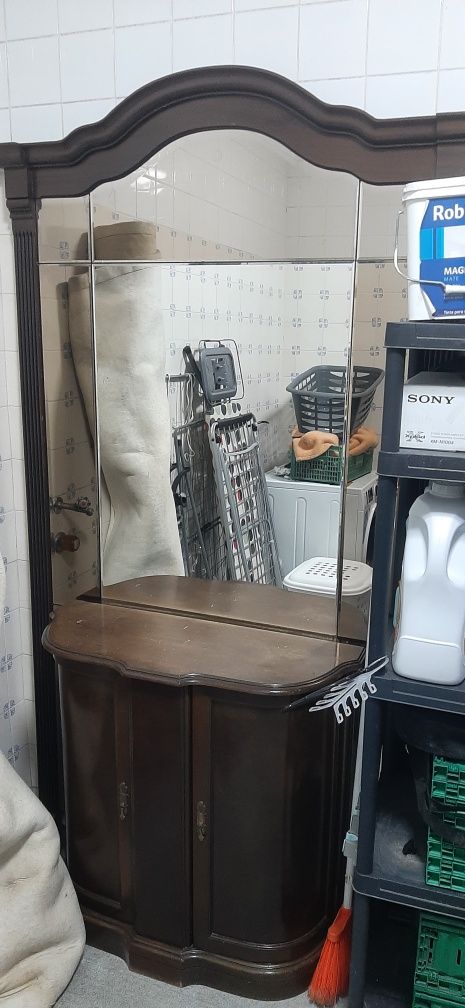 Móvel de entrada / Sapateira com espelho