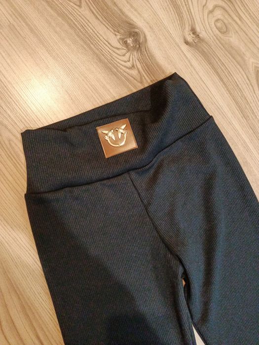 Sprzedam Nowe prążkowane legginsy