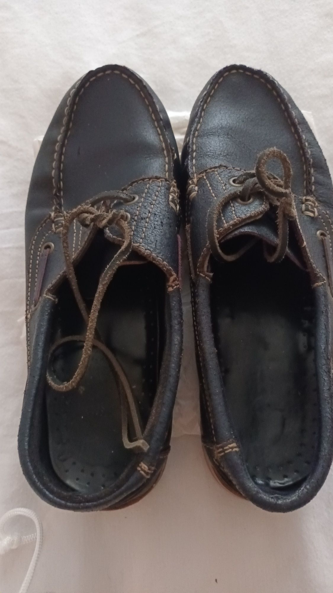 Sapatos tipo mocassins de homem em azul